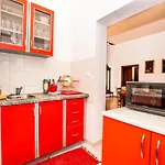 Old Center Apartamento *