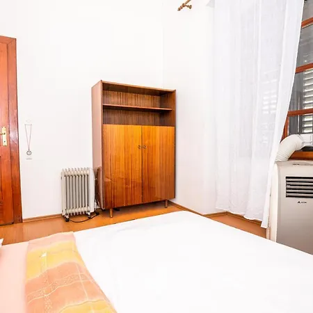 Old Center Apartament *